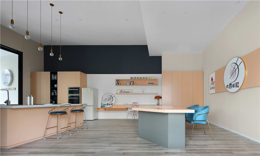 江阴新河天地吃香喝辣美食直播室