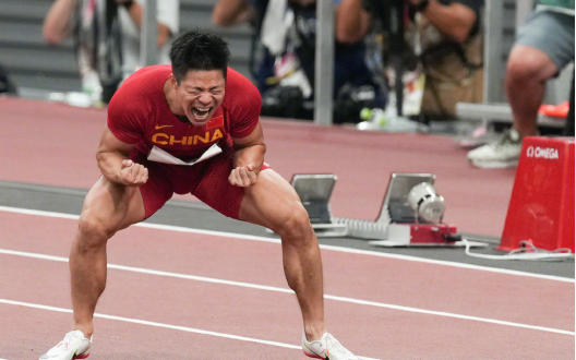 恭喜菲林格尔品牌好友苏炳添9.83秒创造历史!