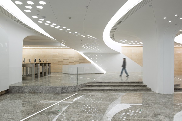 恒达登录注册让旧建筑焕发新活力的科幻空间—北京大运村办公大厅改造