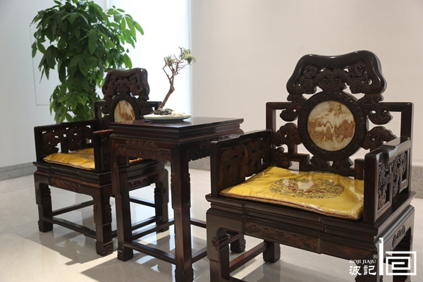 波记家具：小叶紫檀家具——独属于中式婚礼的仪式感
